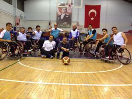 İLK RESMİ MAÇIMIZI OYNAYACAĞIZ!