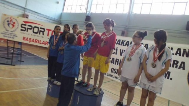 İşitme Engelliler Badminton Fotoğrafları