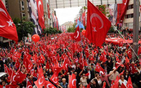 DEMOKRASİYE SAHİP ÇIKAN BÜYÜK, AZİZ VE KORKUSUZ MİLLET – görsel 7