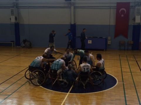 BİRİNCİ LİGE GALİBİYETLE BAŞLADIK
