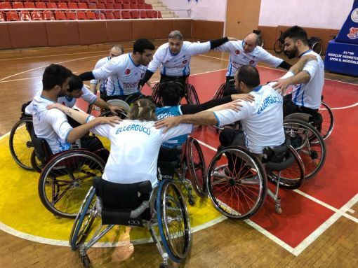GÜÇLÜ ELLER NAMAĞLUP LİDER – görsel 5