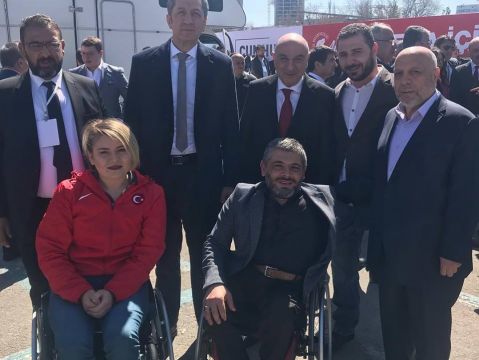 GÜÇLÜ ELLER DEVLET BÜYÜKLERİYLE ..!